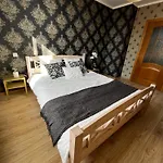 Fresh&Cozy Apartment, Parking Free, 15 Min Walk To Center