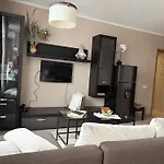 Fresh&Cozy Apartment, Parking Free, 15 Min Walk To Center