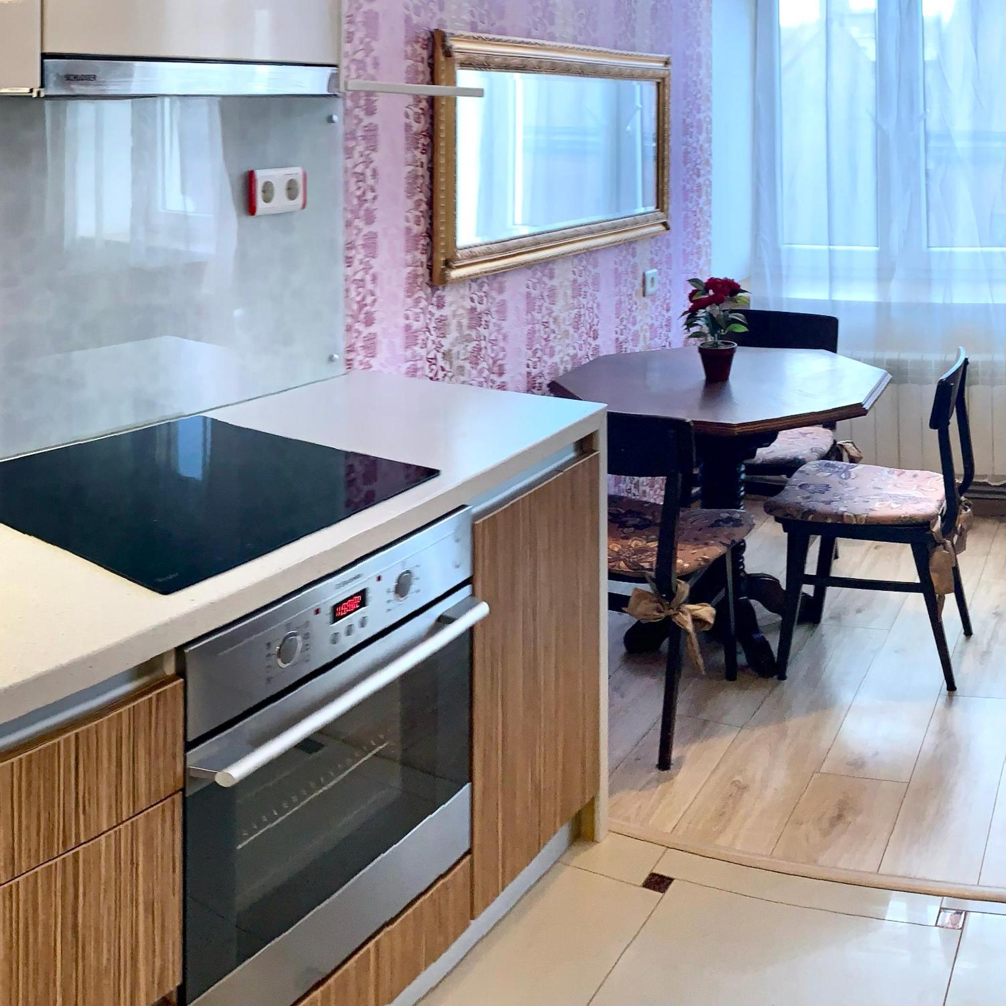 Apartment Fresh&cozy Apartment, Parking Free, 15 Min Walk To Center *
