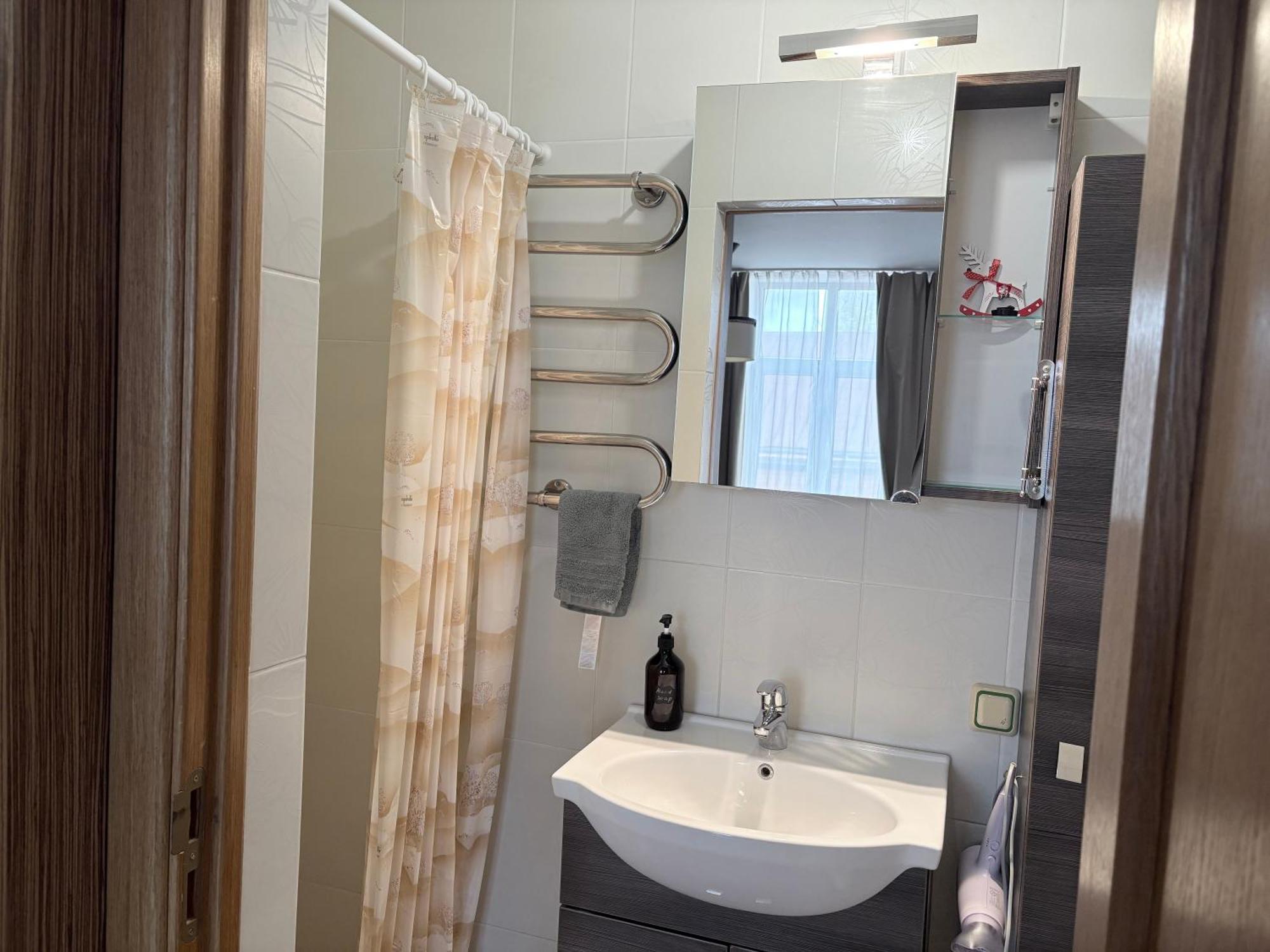 Fresh&cozy Apartment, Parking Free, 15 Min Walk To Center * Riga
